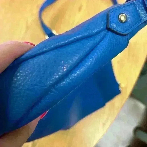 Juicy Couture Blue Shoulder Bag - Picture 5 of 10